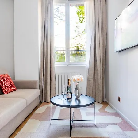 Charming And Cosy For 4 Guests *
