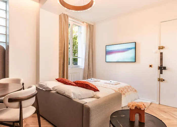 Charming And Cosy For 4 Guests- Fecamp Lägenhet